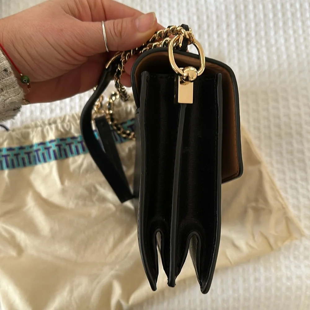Tory Burch black leather crossbody - Picture 6 of 10